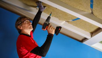 Top 5 Signs That It’s Time to Replace Your Home Insulation